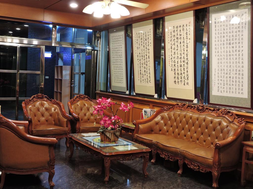 Longchi Hot-Spring Hotel Jiaoxi Exterior photo